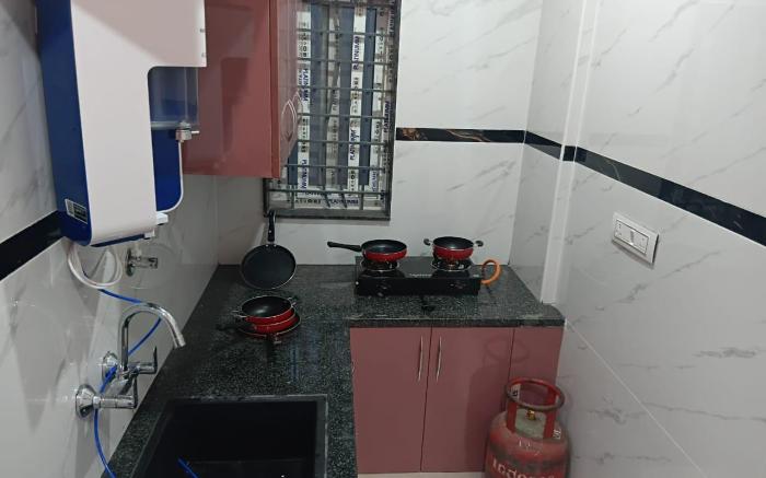 301 Fully Furnished 2BHK In Hafeezpet