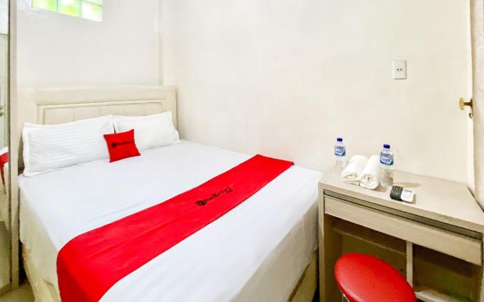 RedDoorz @ Dipanegara Homestay