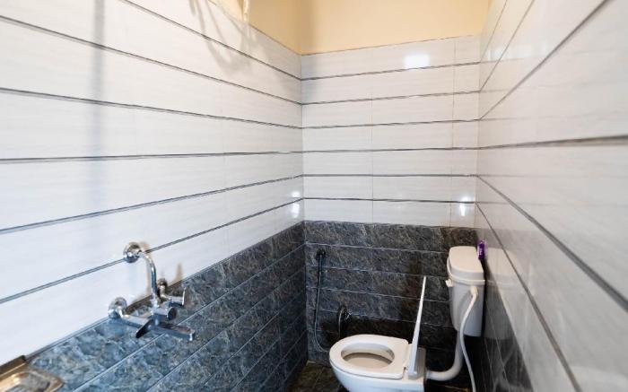 THE RAGHUVANSHI PAYING GUEST HOUSE 