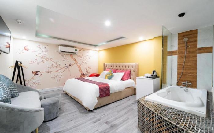 Townhouse Oak near International Airport, District Tan Binh
