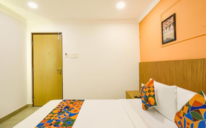 FabHotel The Cinco Primera - Nr KBR Park, Banjara Hills