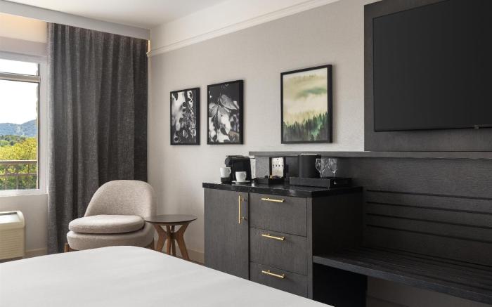 Hotel Vallea Bromont, Tapestry Collection by Hilton