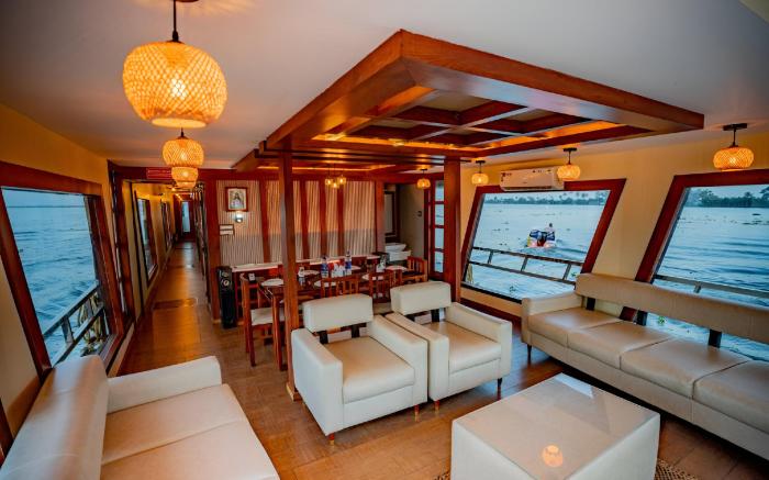 Cee Pee Houseboats