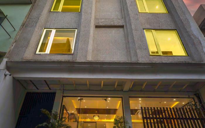 Tripli Hotels Sandalwood