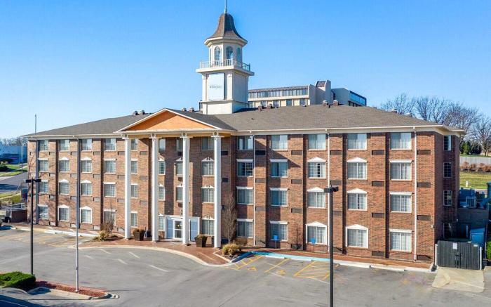 Sonesta Essential Hotels Overland Park