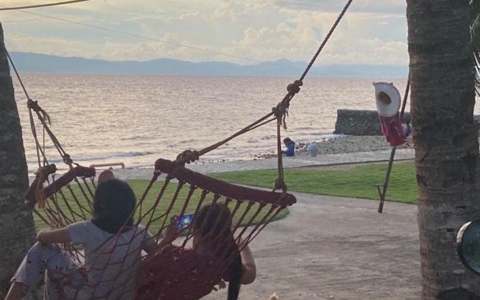 Seafront Log House (201)