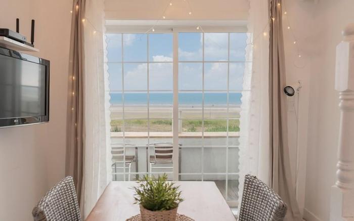 Taean Fringe OceanView Pension