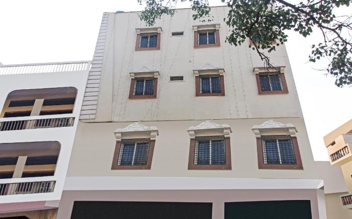 Hotel O M R residency