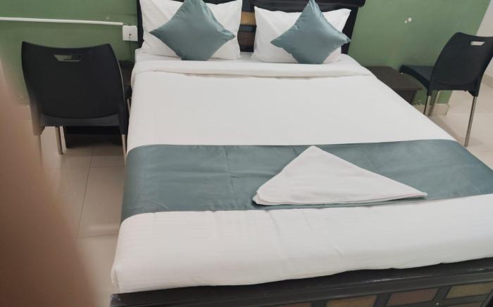 Hack N Sleep Living Inn