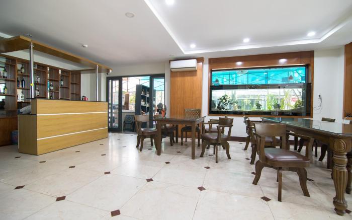 Sunny Hotel & Serviced Apartment