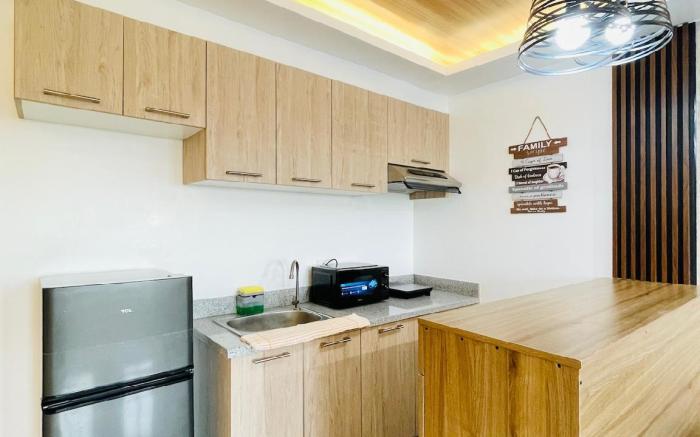 * * WV 20 Smooth Space Minimalist Apartment