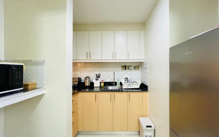 * *16 Cozy and Spacious Studio
