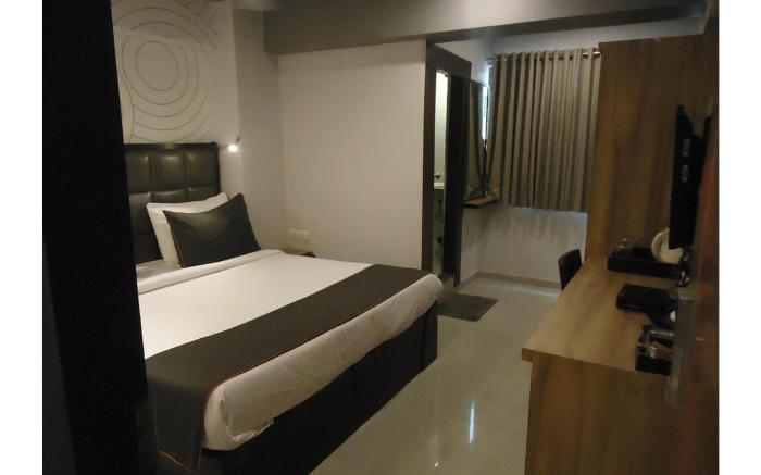 Hotel Maan Residency