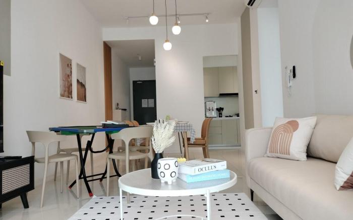 Paradigm Residence 3BR Lv 27 | 65" TV @ Jom Home