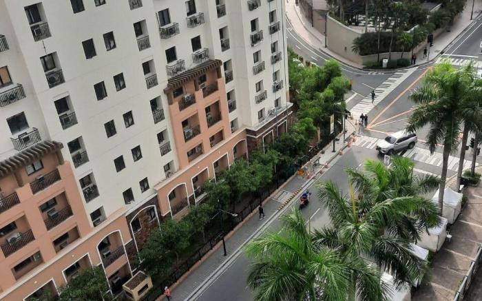 Sereneaty Homestay Across NAIA Terminal 3