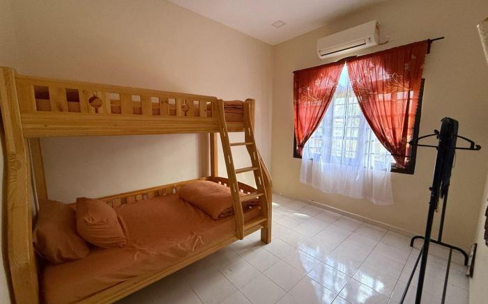 SAFFURA HOMESTAY MUAR