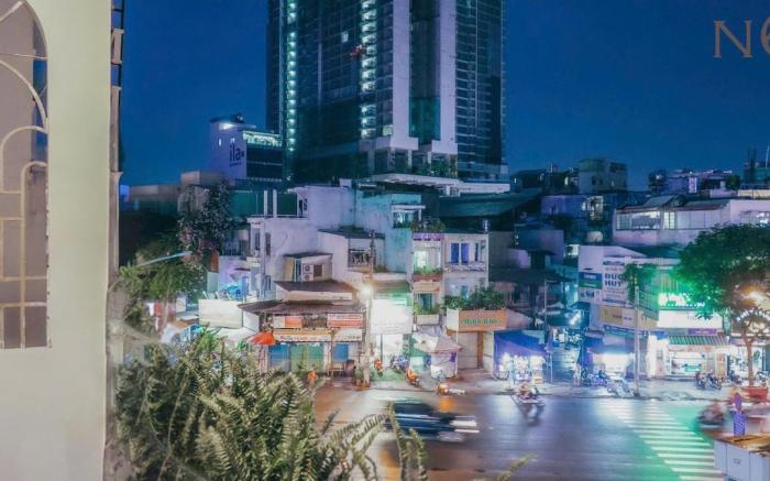 H"Home: Home in the heart of district 1