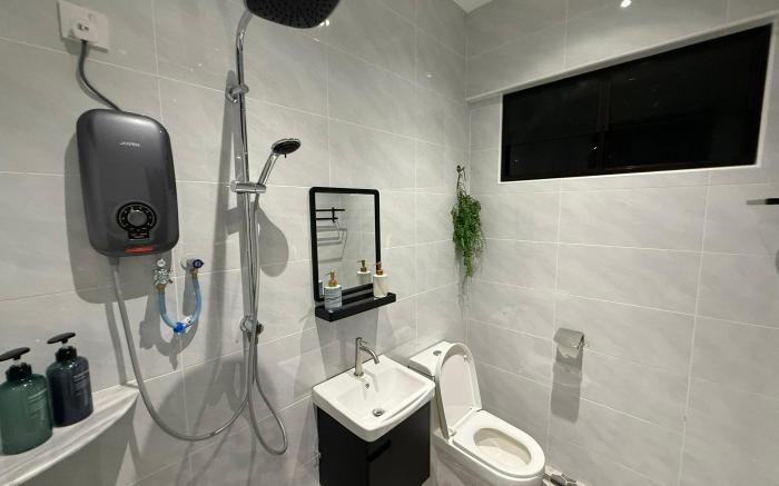 Mujito3 4BR 16PAX InTown, PoolTable, PS4, Netflix