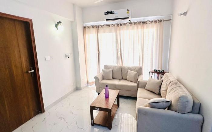 Modern & Stylish Suite near Expo Mart