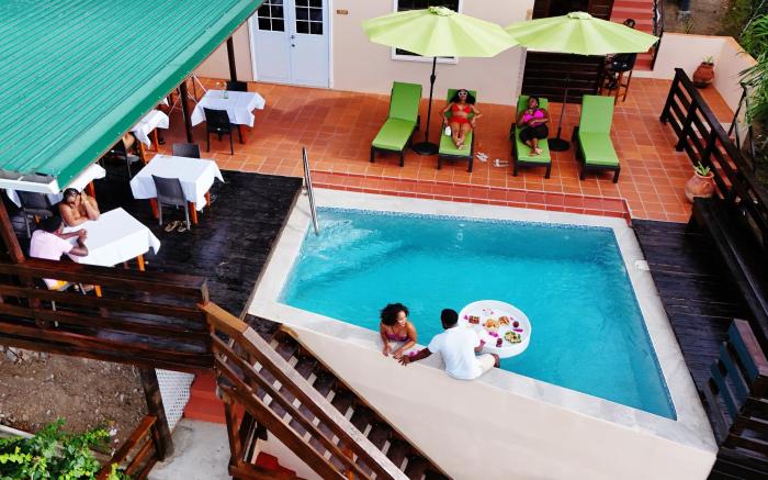 Spice Bay Suites