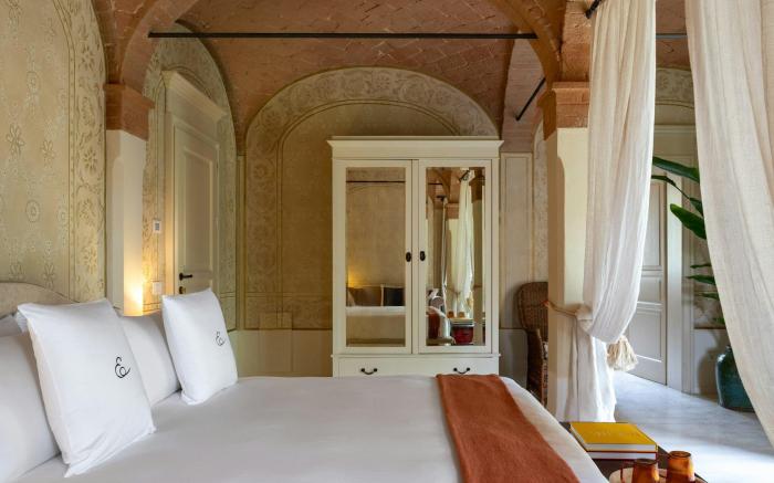 Elizabeth Country House