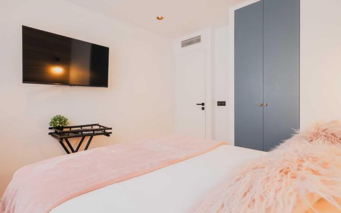 Elegant apartment - 2BR/6P - Canal St Martin