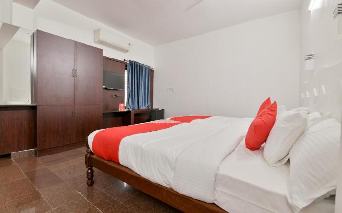 Hotel O Alappuzha Near General Hospital Junction