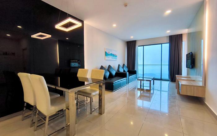 Grand Ion Delemen ComfySuite 2BR2B 02