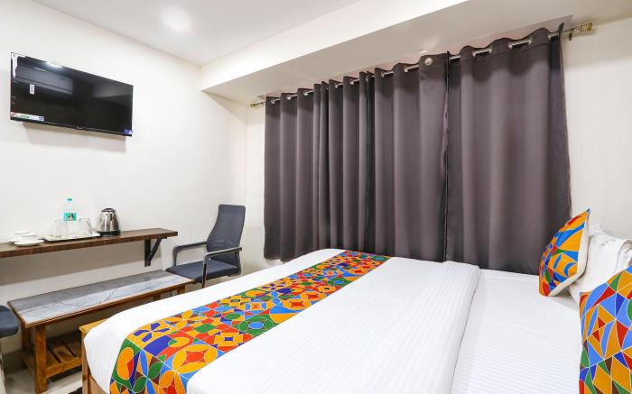 FabHotel VGR Comforts - Nr Khairtabad Metro Station