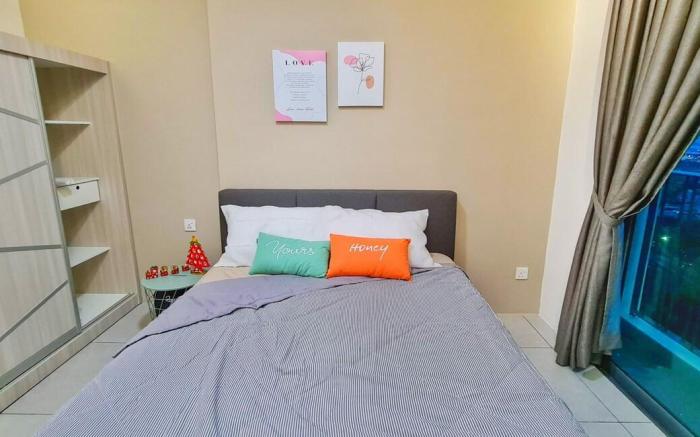 Sunset  Suite 38B@Meritus Prai