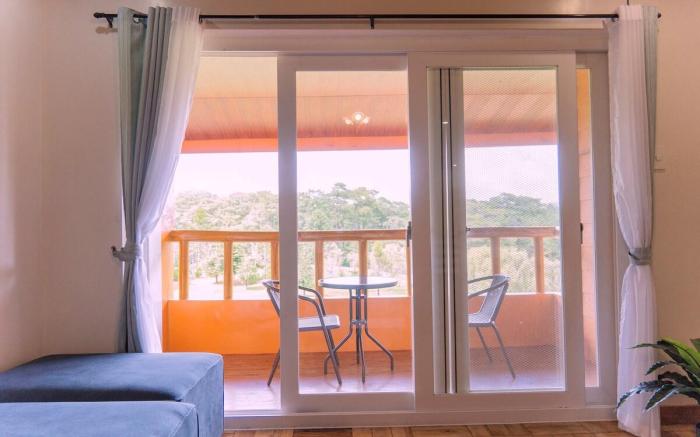 Orange House Golf Estate Unit B GF
