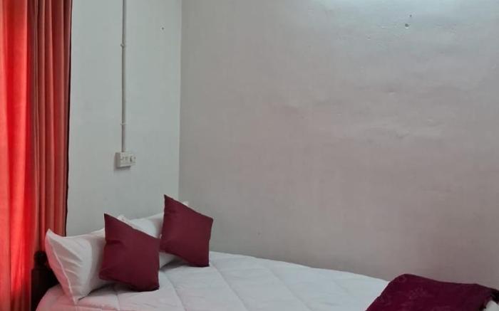 HOLIDAY APARTMENTS AND HOME STAY 