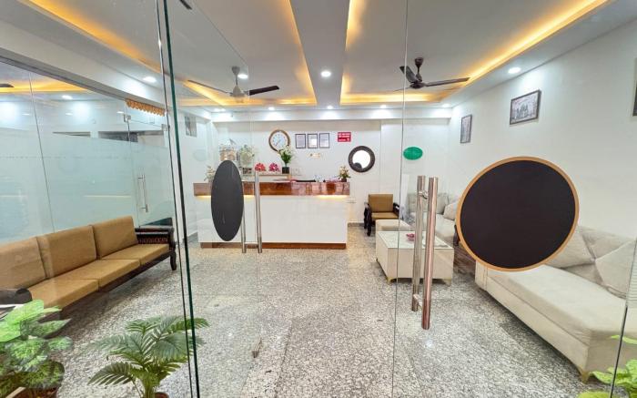 Hotel Breezy Heights Near IGI Delhi Airport by JIP