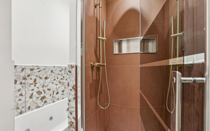 Lavie Maison | Hot Tub Seaside Flat