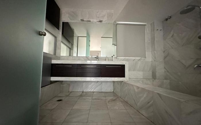 Spacious stylish flat at acropolis area!