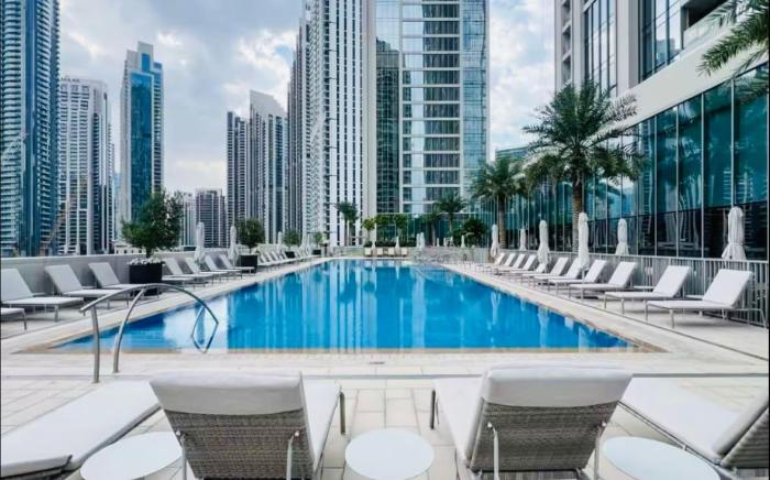 2BR w/Pool & Gym 2min to Burj Khalifa & Dubai Mall