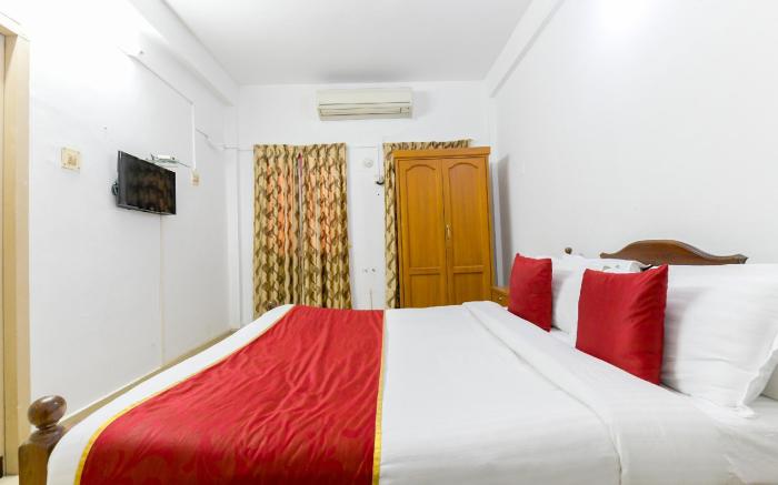 OYO 6712 Hotel Malabar House