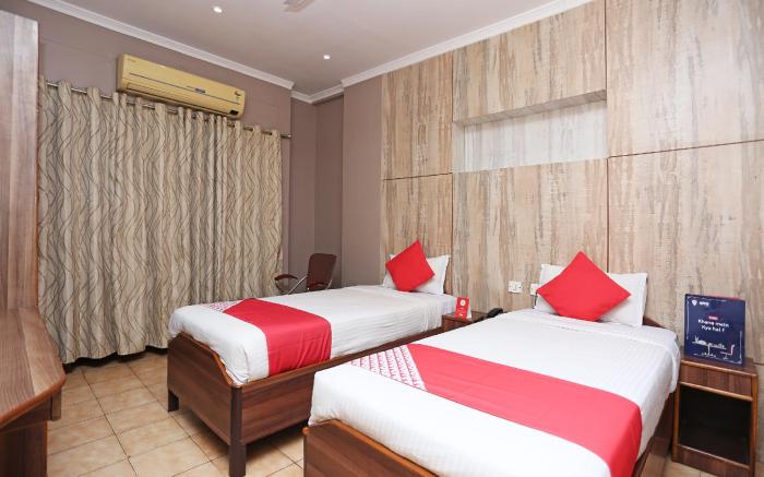 OYO 2997 Hotel Blue Moon