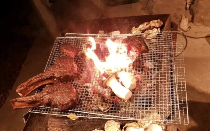 NEW! 감성 인기 쓰리룸/ 호텔침구/분리된 공간 / 넷플릭스/한양대 3분 중앙역8분