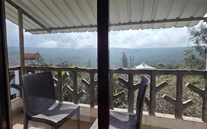 Cloud Green Residency