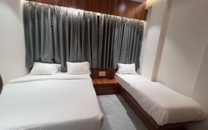 HOTEL RUDRAKSH
