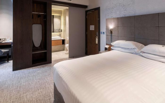 DoubleTree by Hilton Belfast City Ten Square