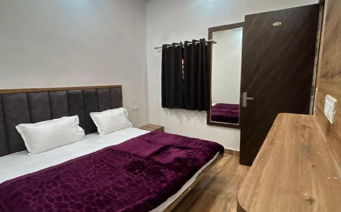Madhav Guest House