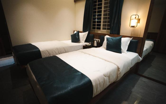 HOTEL AASARE INN