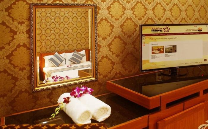 LION 8 Hotel