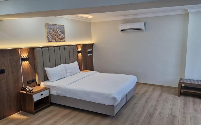 Lion City Hotel