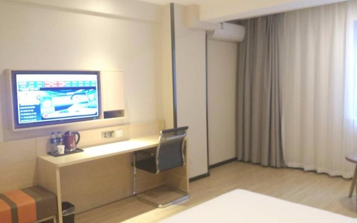 7 Days Premium Xi‘an Railway Station Central Plaza Airport Shuttle Bus Station
