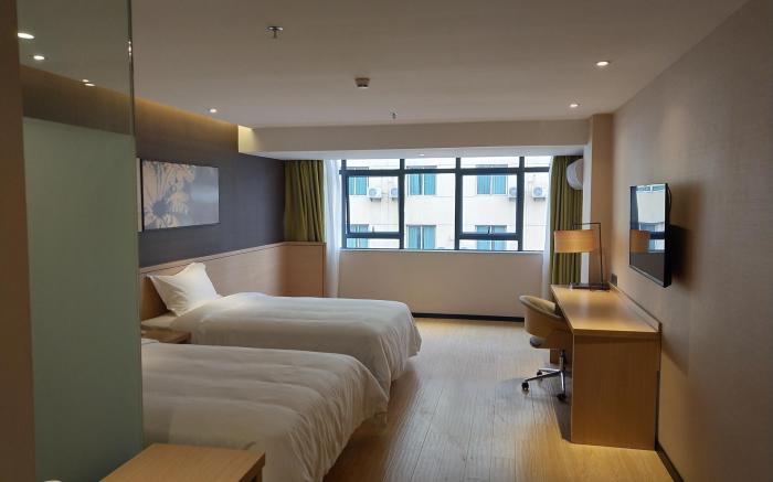 IU Hotels·JI'an Railway Station