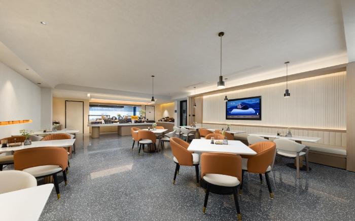 Atour Hotel Nantong Haimen Changjiang Road