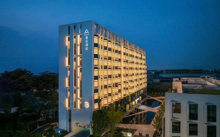 Atour Hotel Haining Xiashalan Park